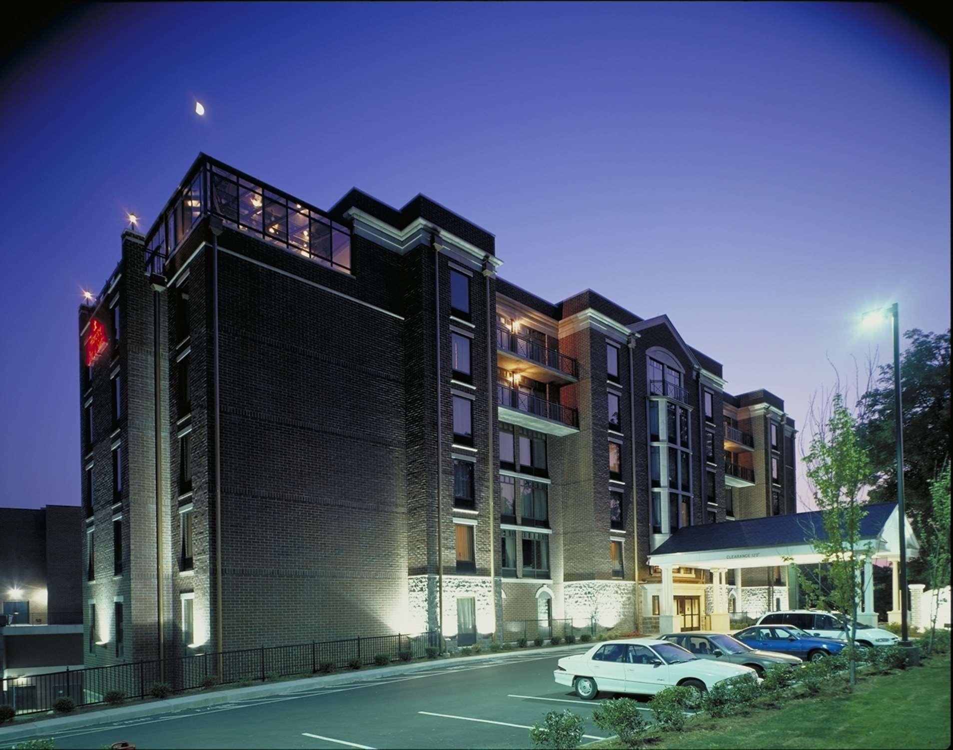 Hampton Inn & Suites Nashville-Green Hills Exterior photo