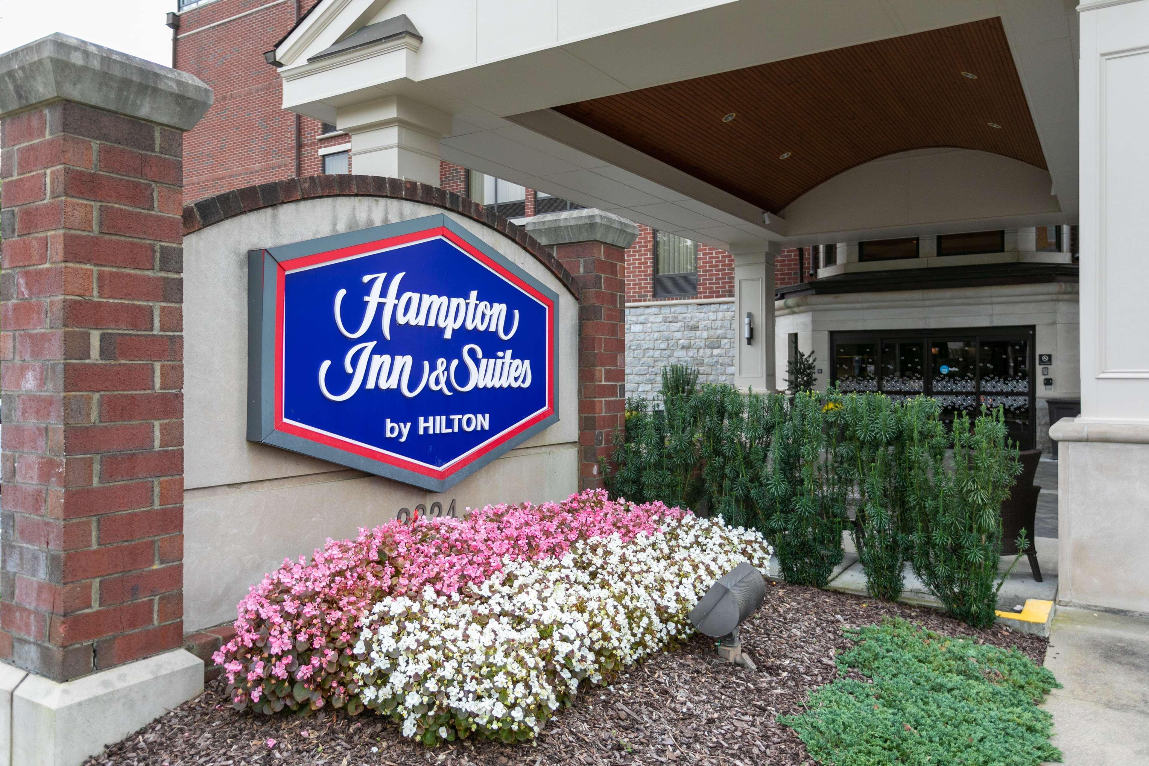 Hampton Inn & Suites Nashville-Green Hills Exterior photo