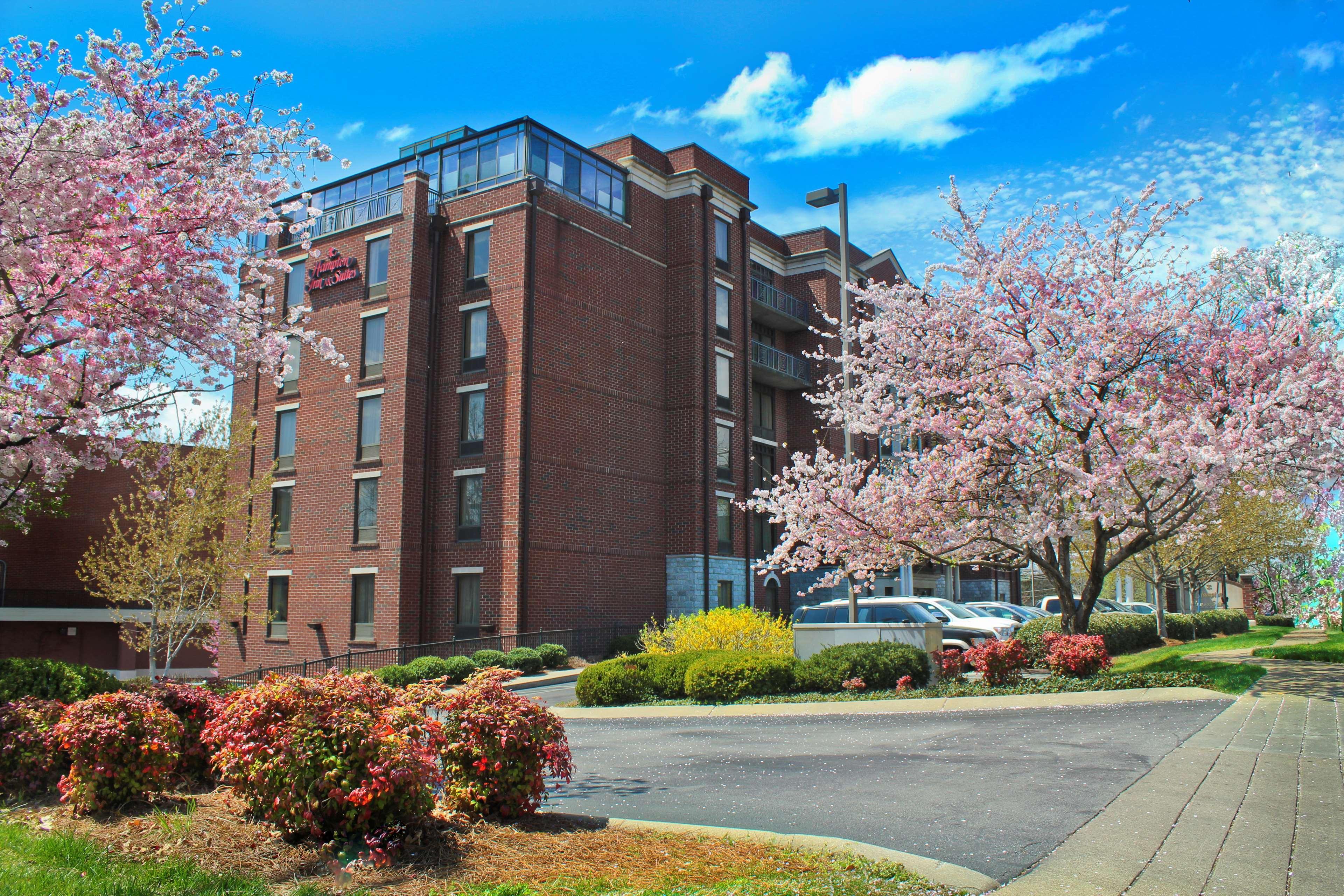 Hampton Inn & Suites Nashville-Green Hills Exterior photo